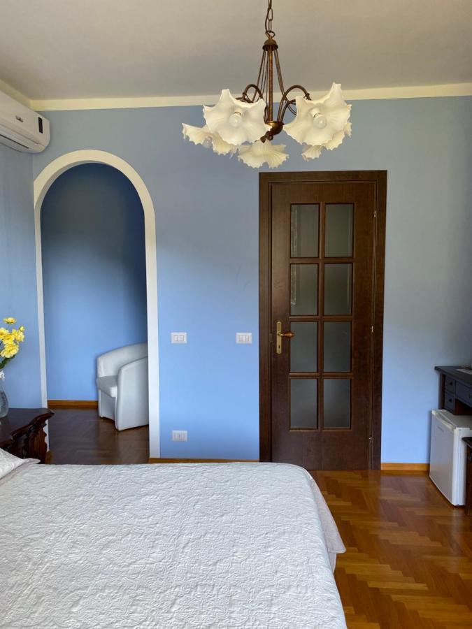 B&B Azalea Cannobio Exterior photo