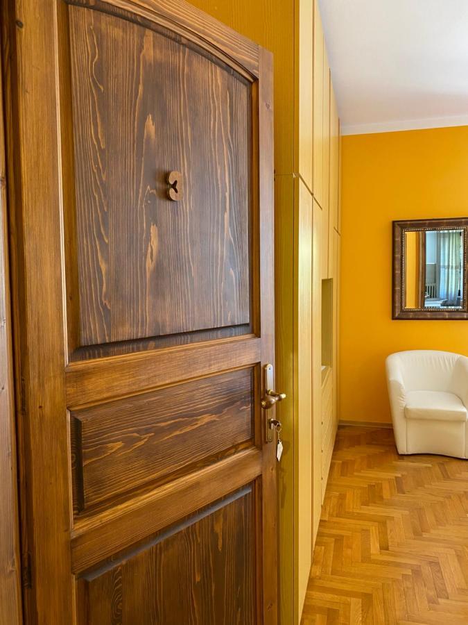 B&B Azalea Cannobio Exterior photo